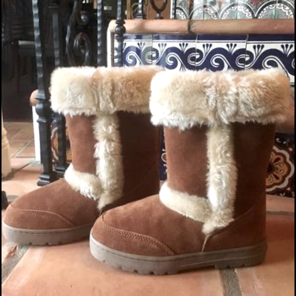 NEW in box: Genuine suede, faux shearling boots, size 7